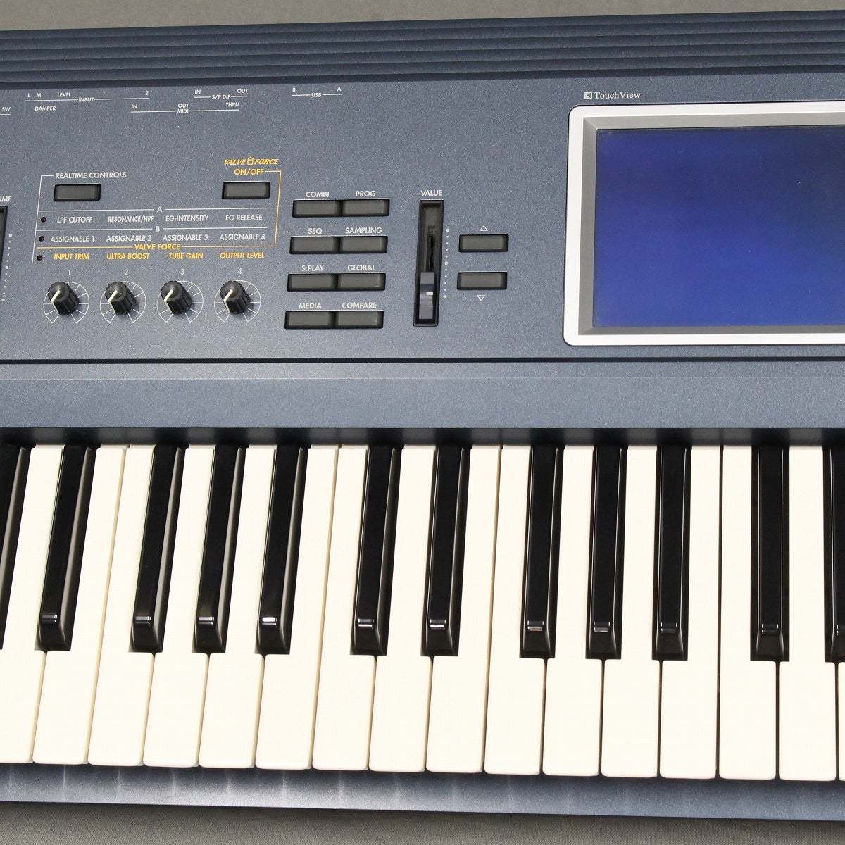 KORG TRITON EXTREME 76 【御茶ノ水本店】（中古/送料無料）【楽器検索