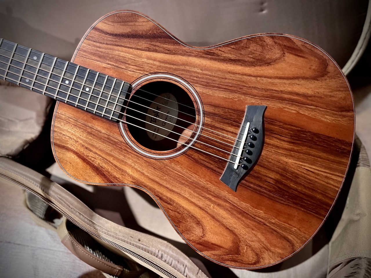 Taylor GS Mini-e KOA ミニアコースティックギター【エレアコ・現物