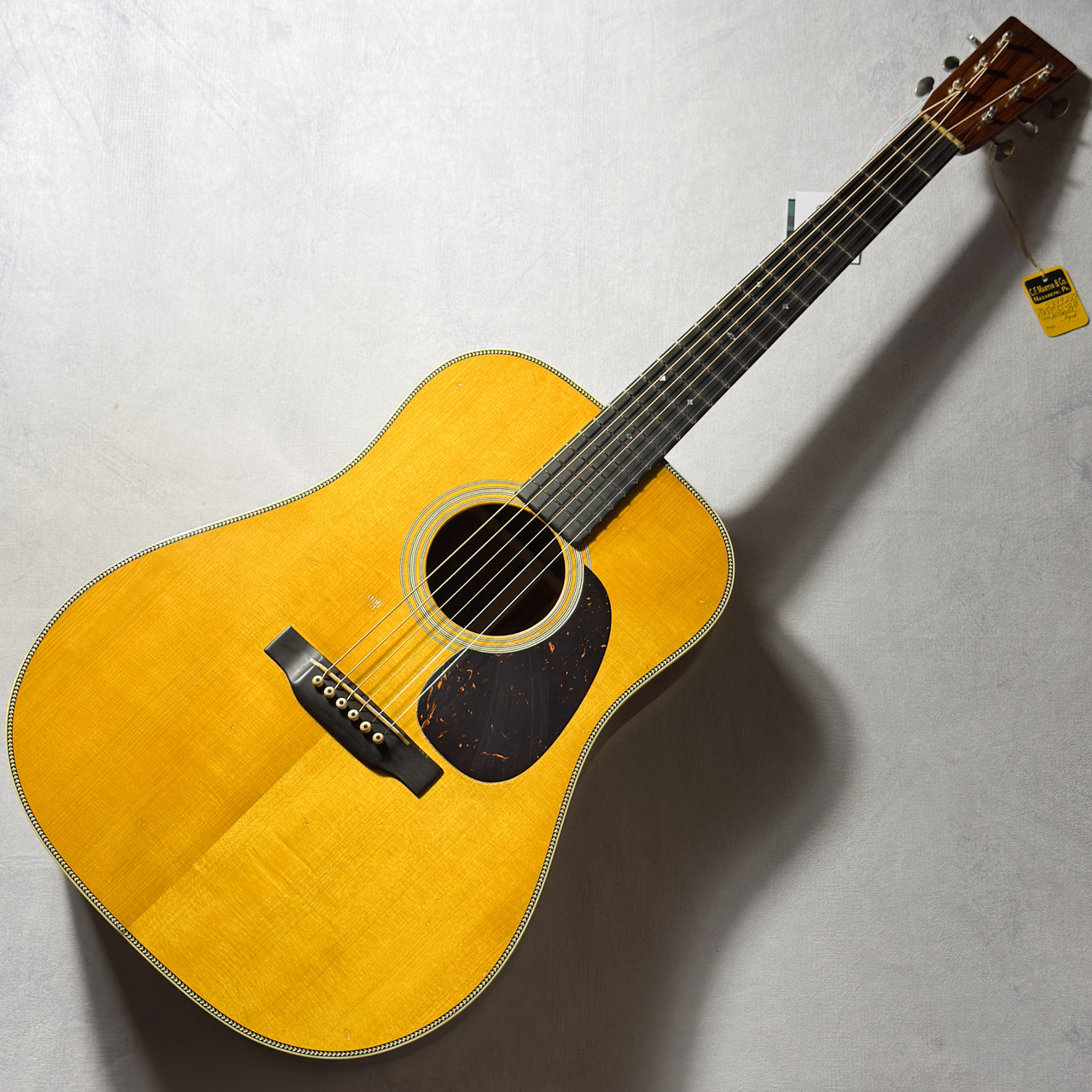 Martin 【試奏動画あり】D-28 Authentic 1937 Aged 【シリアルナンバー