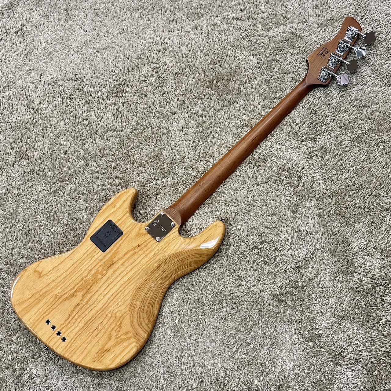 Sire Marcus Miller V8 4st NT (Natural)【中古美品