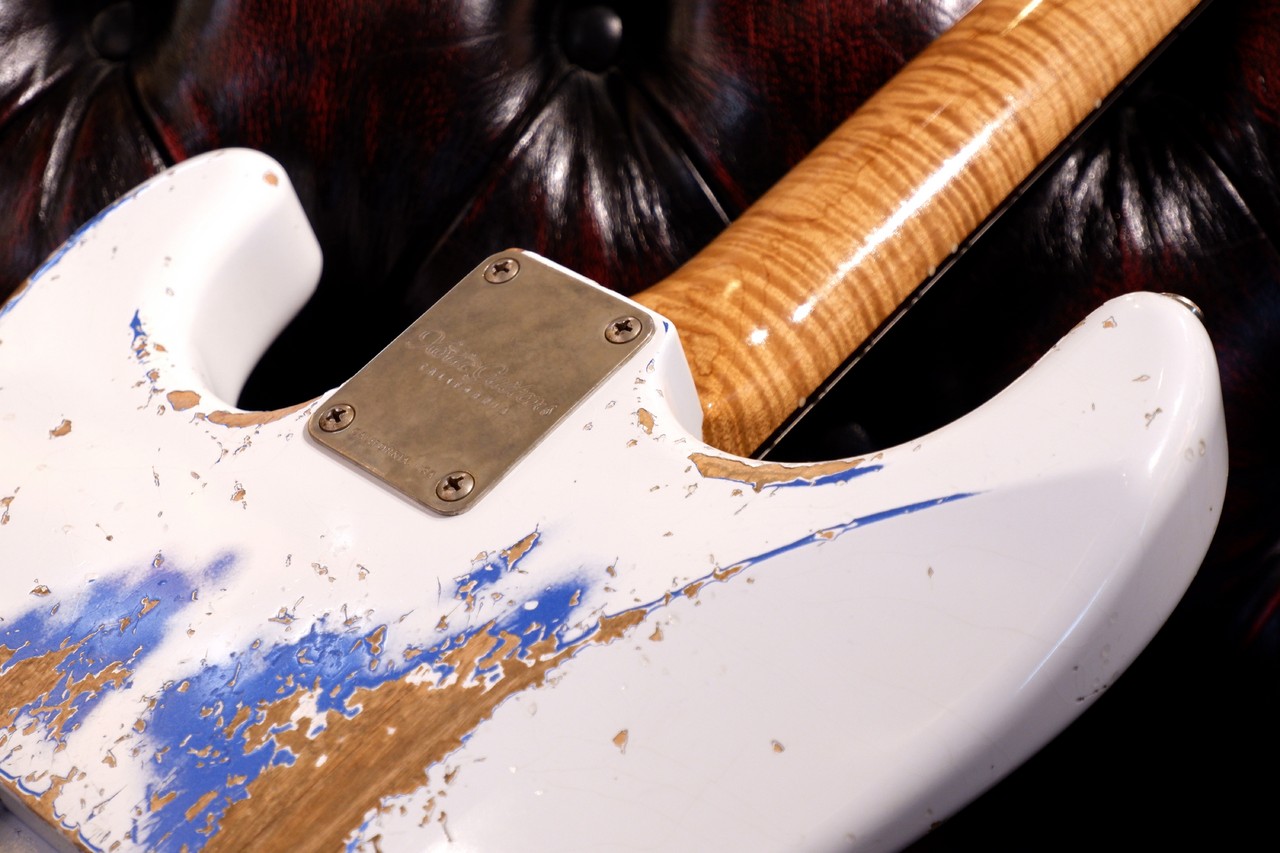 希少マホクジラ　エレキギター 中古最終値下げ Xotic XSC-2 5A Grade Flame Maple Neck Heavy Aged ~Olympic White