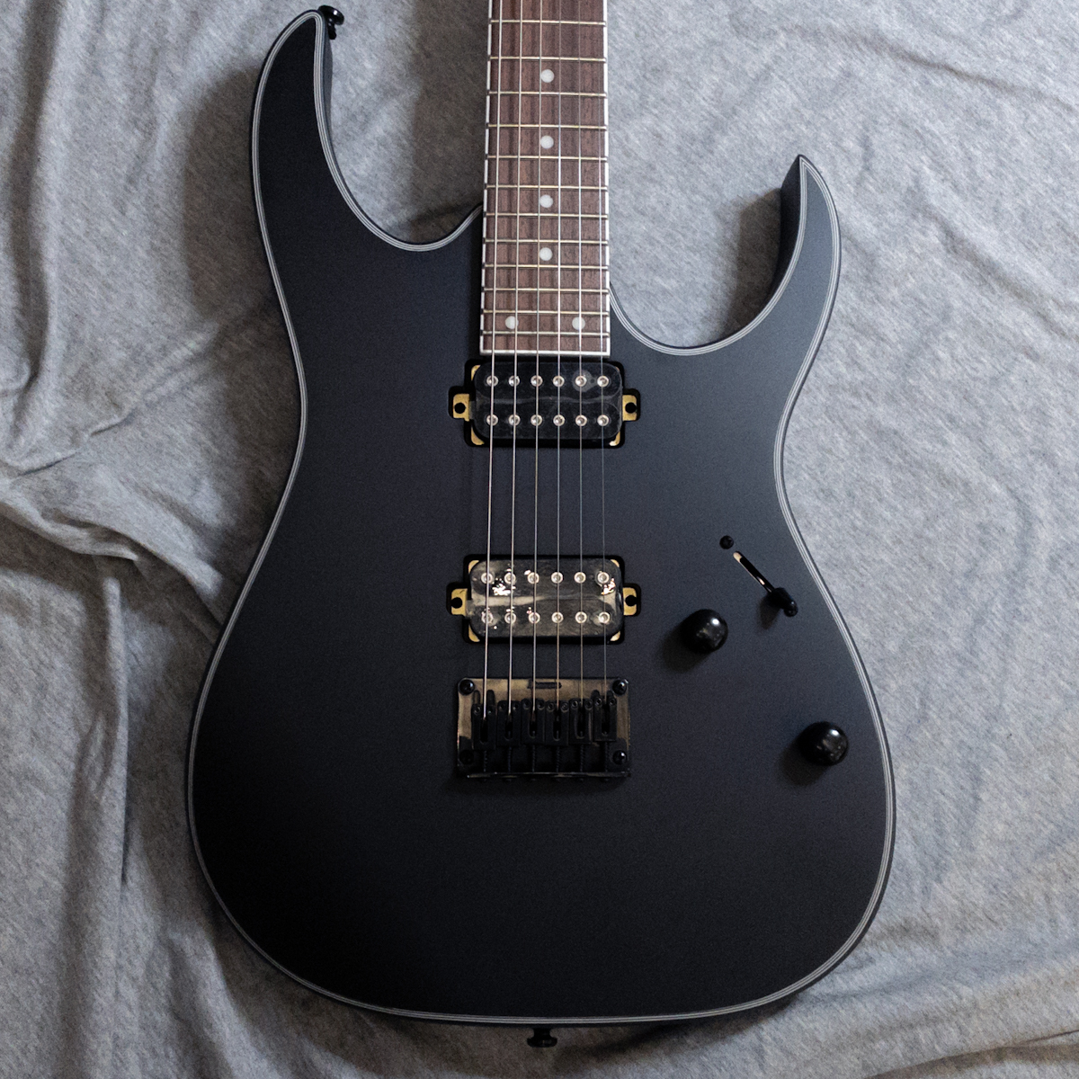 Ibanez RG421EX BKF(Black Flat)（新品特価）【楽器検索デジマート】