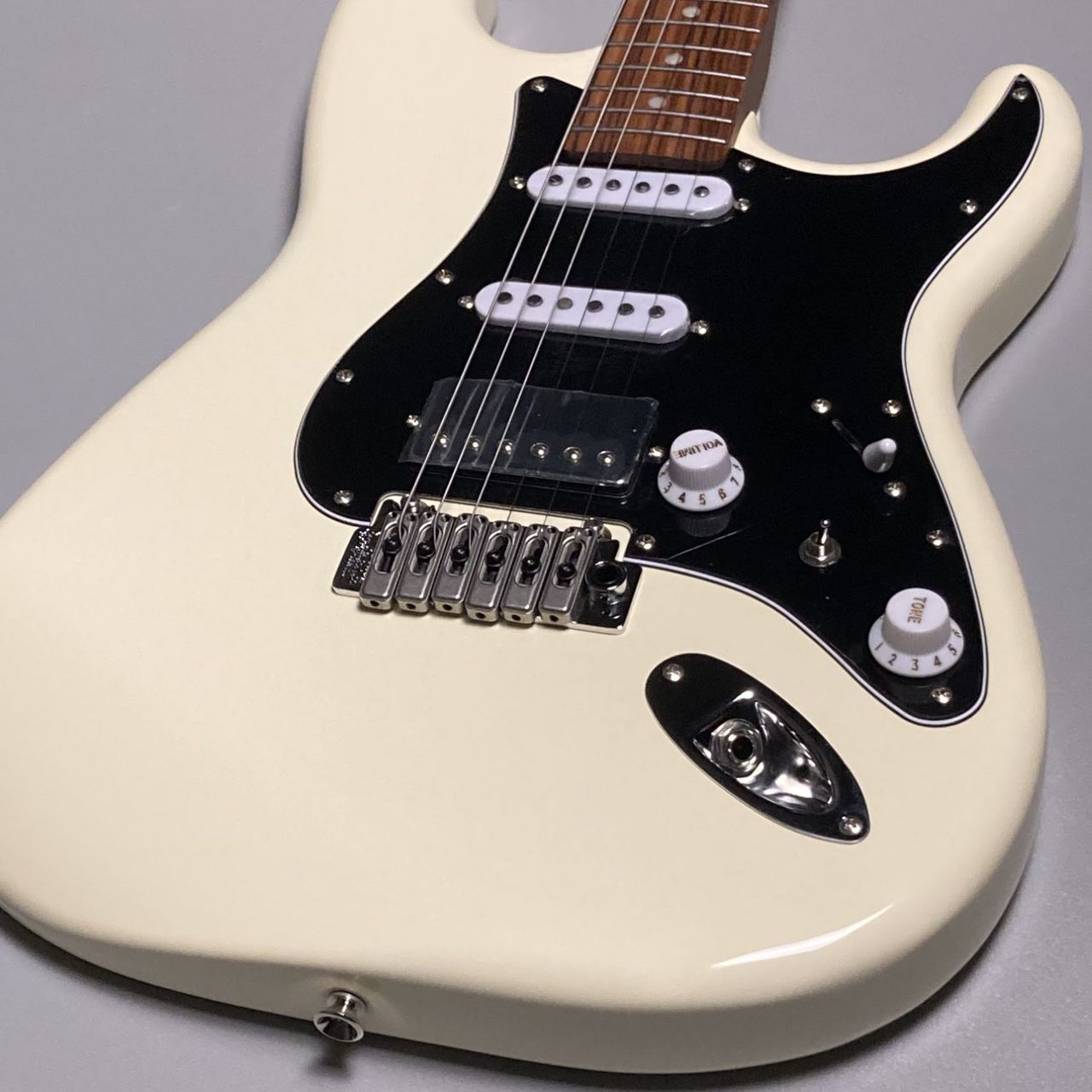 HISTORY HST/SSH-Performance Vintage White ストラトキャスタータイプ