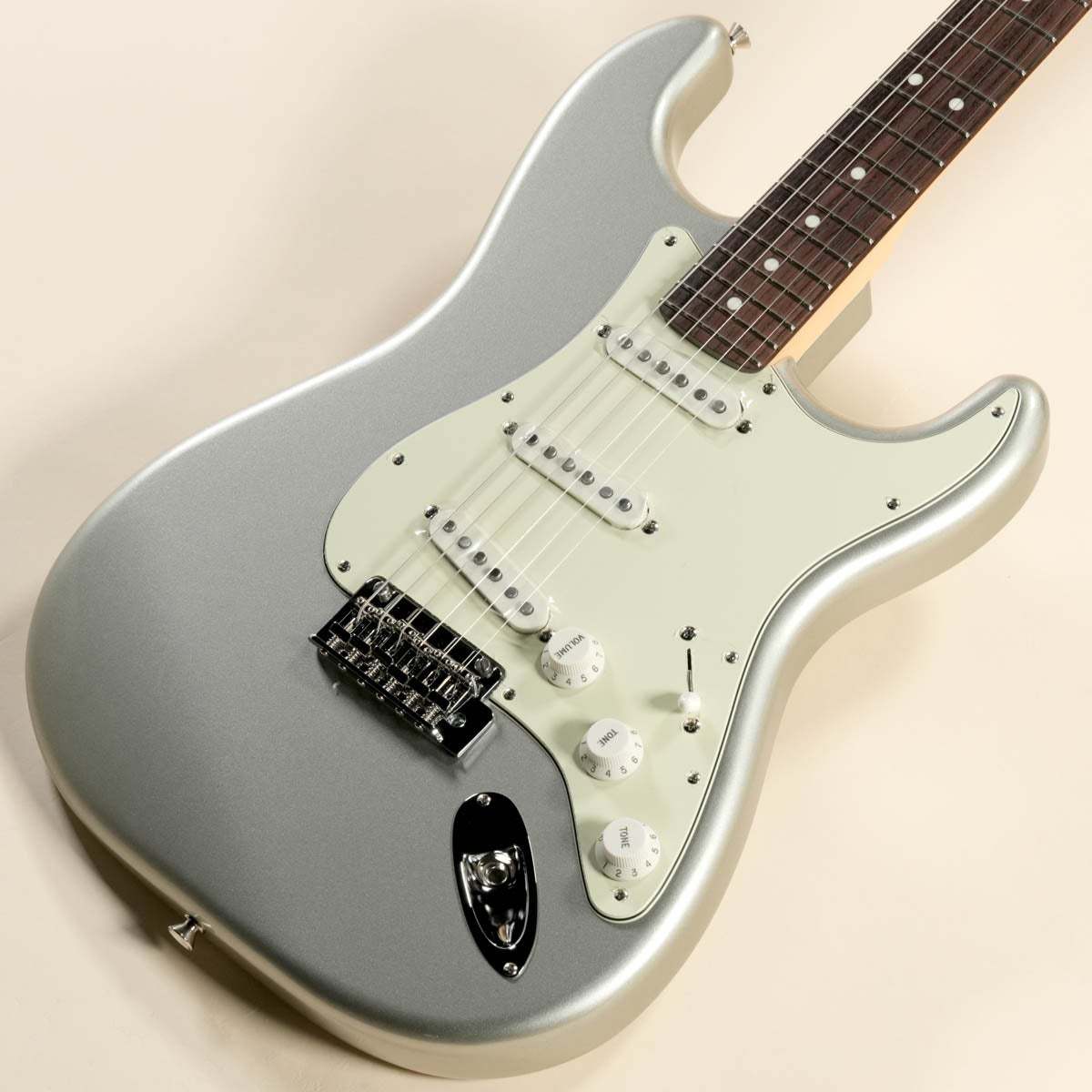Fender Made in Japan FSR Collection Hybrid II Stratocaster