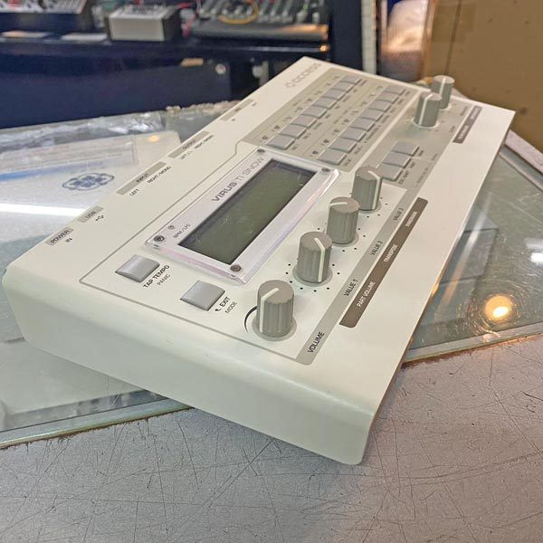 Access VIRUS TI Snow（中古）【楽器検索デジマート】