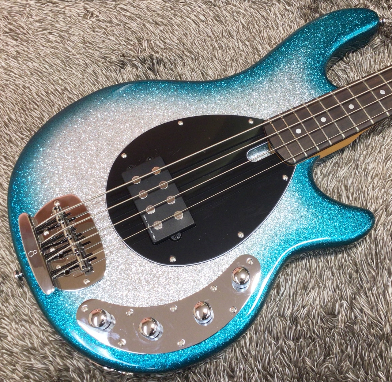 Sire Marcus Miller Z3 4-String Skyburst Sparkle【目を惹く