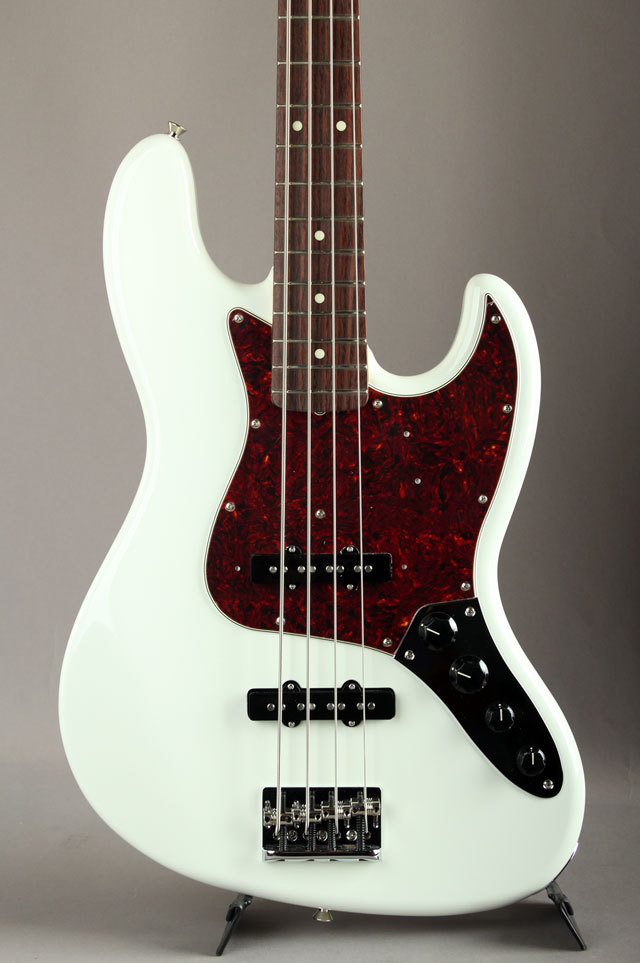 Fender Made In Japan Limited Active Jazz Bass Olympic White（新品 