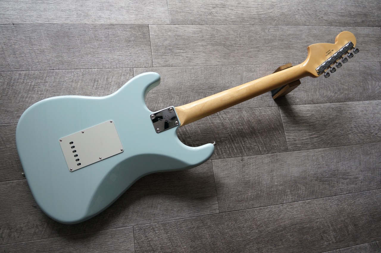 Fender Made in Japan Traditional Late 60s Stratocaster (Sonic Blue