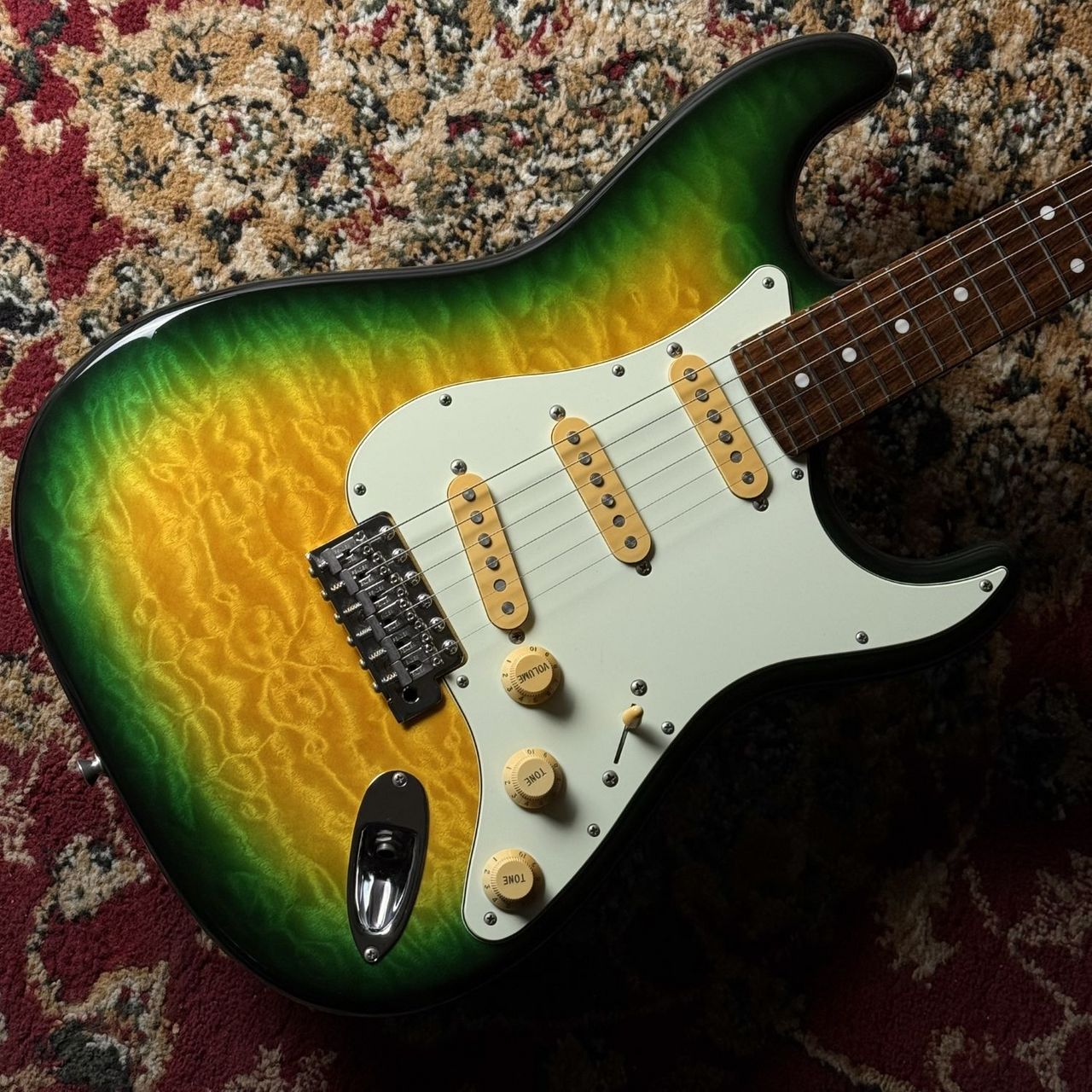 Fender Japan Stratocaster ST62QT YLM 2013 （中古/送料無料）【楽器