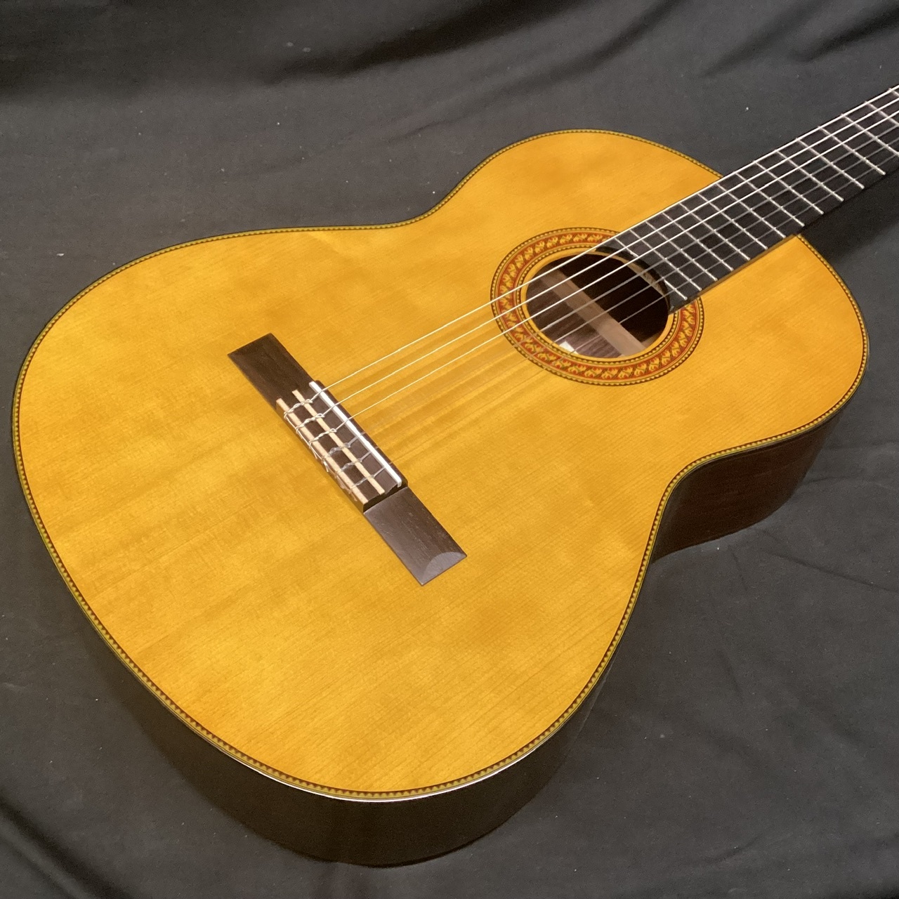 YAMAHA クラッシックギター CG192S ソフトケース付 楽天市場】ヤマハ クラシックギター CG192S ソフトケース付