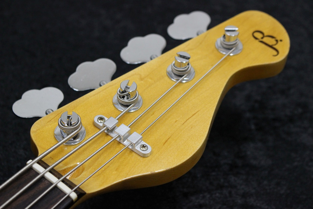 Black Smoker Trad Master Series BETA-J4 -Vintage White/Medium Aged