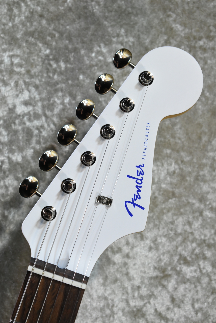fender 白　エレキギター Squier by Fender SONIC STRATOCASTER HT Maple Fingerboard