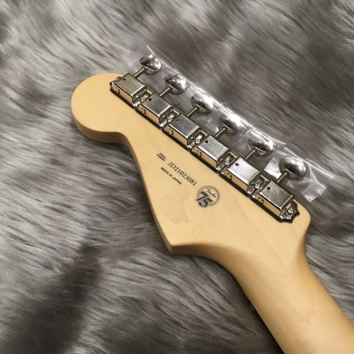 Fender FSR Traditional II 60s Stratocaster SSH 【島村楽器