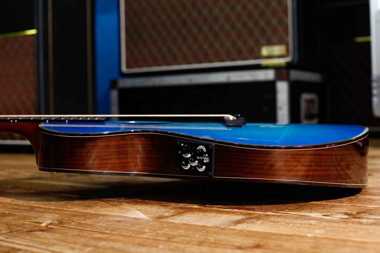 Crews Maniac Sound ES-1500C Blue Burst（新品）【楽器検索デジマート】