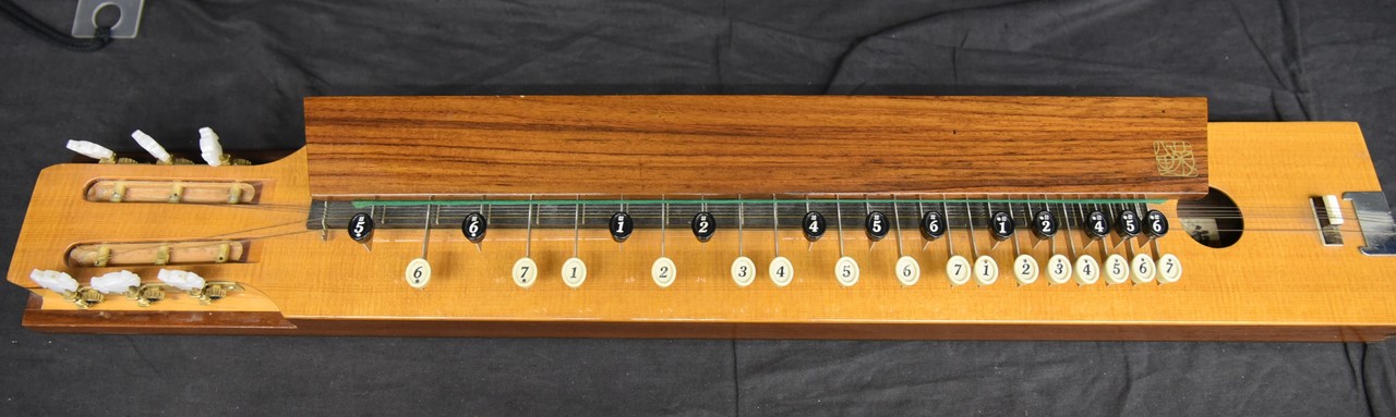 菊八重 F28RP（中古）【楽器検索デジマート】