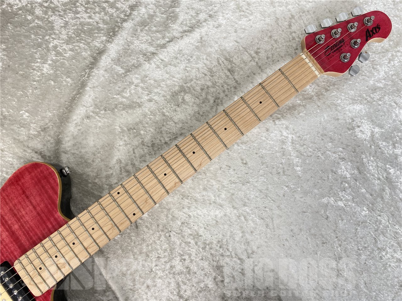 木軸ペン　ラッカー仕上げ　楽器　ギター　赤　紅花 Sterling by MUSIC MAN AXIS FLAME MAPLE AX3FM (Stain Pink)（新品