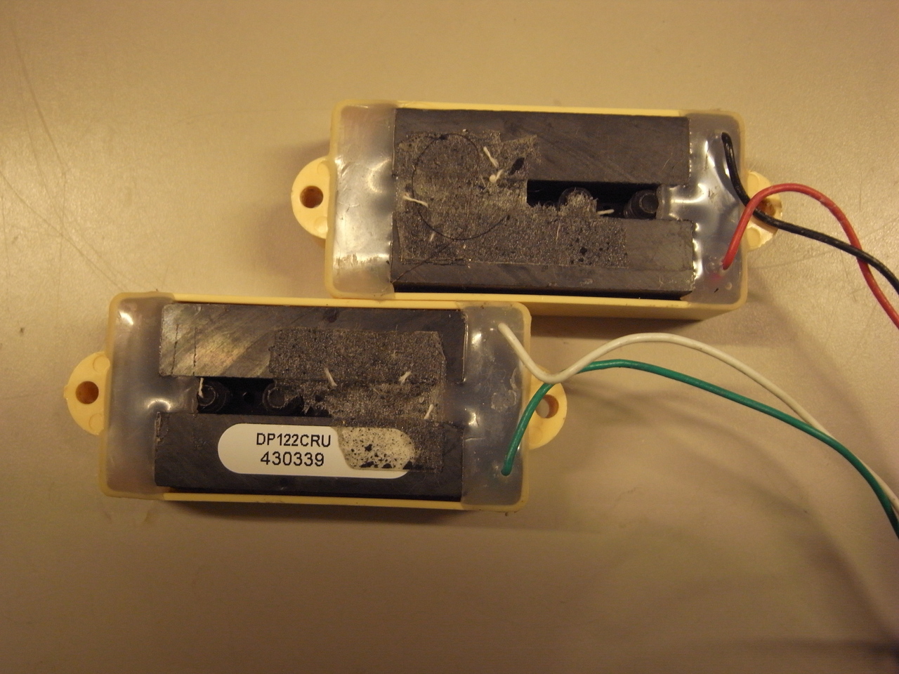 ＤiMarzio ディマジオ ベース用ピックアップ DP122 クリーム　プレベ DIMARZIO ( ディマジオ ) DP122 CREAM Model P 送料無料 | サウンドハウス