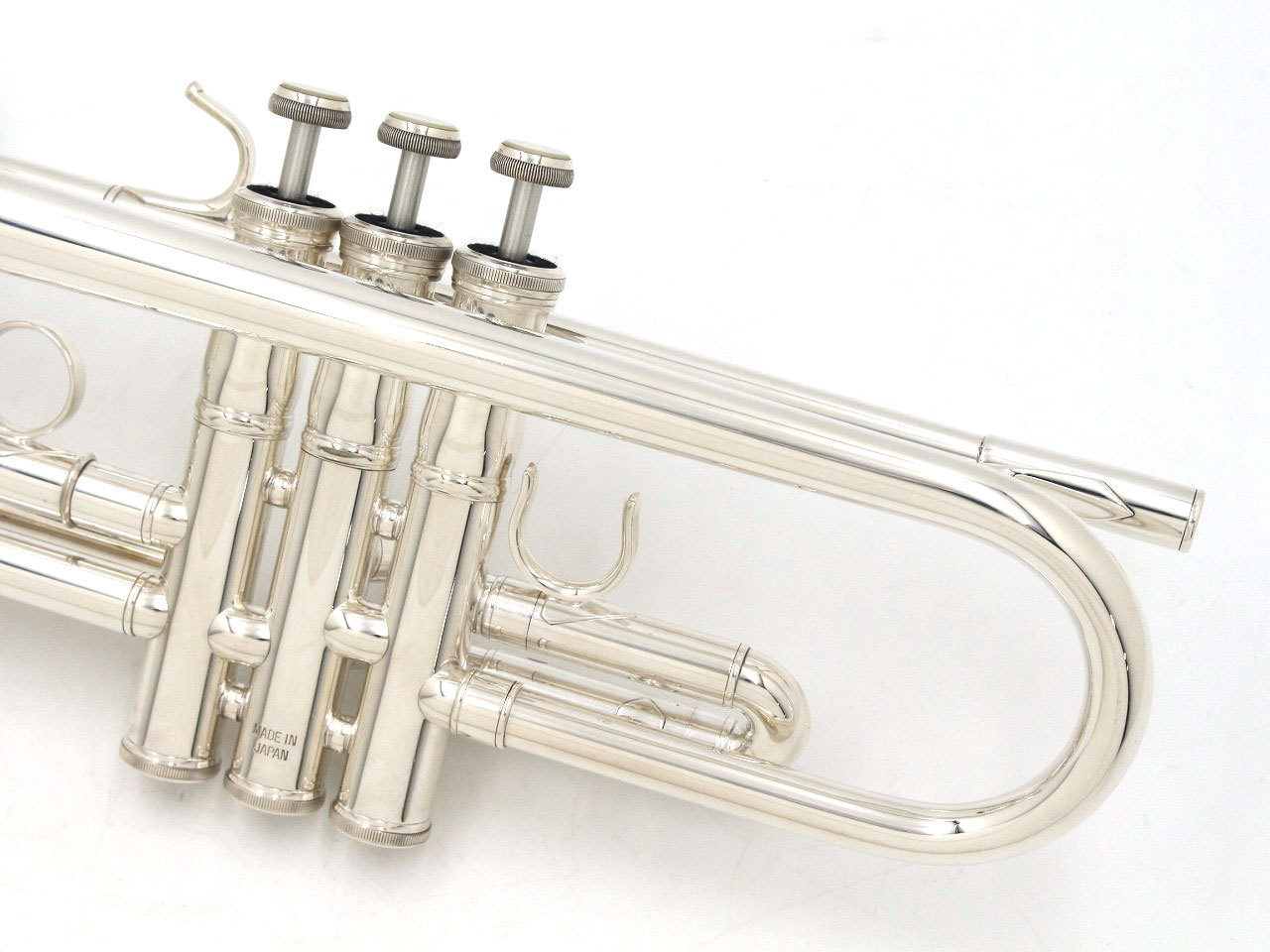 Yamaha YTR3325S トランペット本体 銀メッキ 中古 Yamaha YTR3325S トランペット本体 銀メッキ 中古 Yamaha YTR3325S