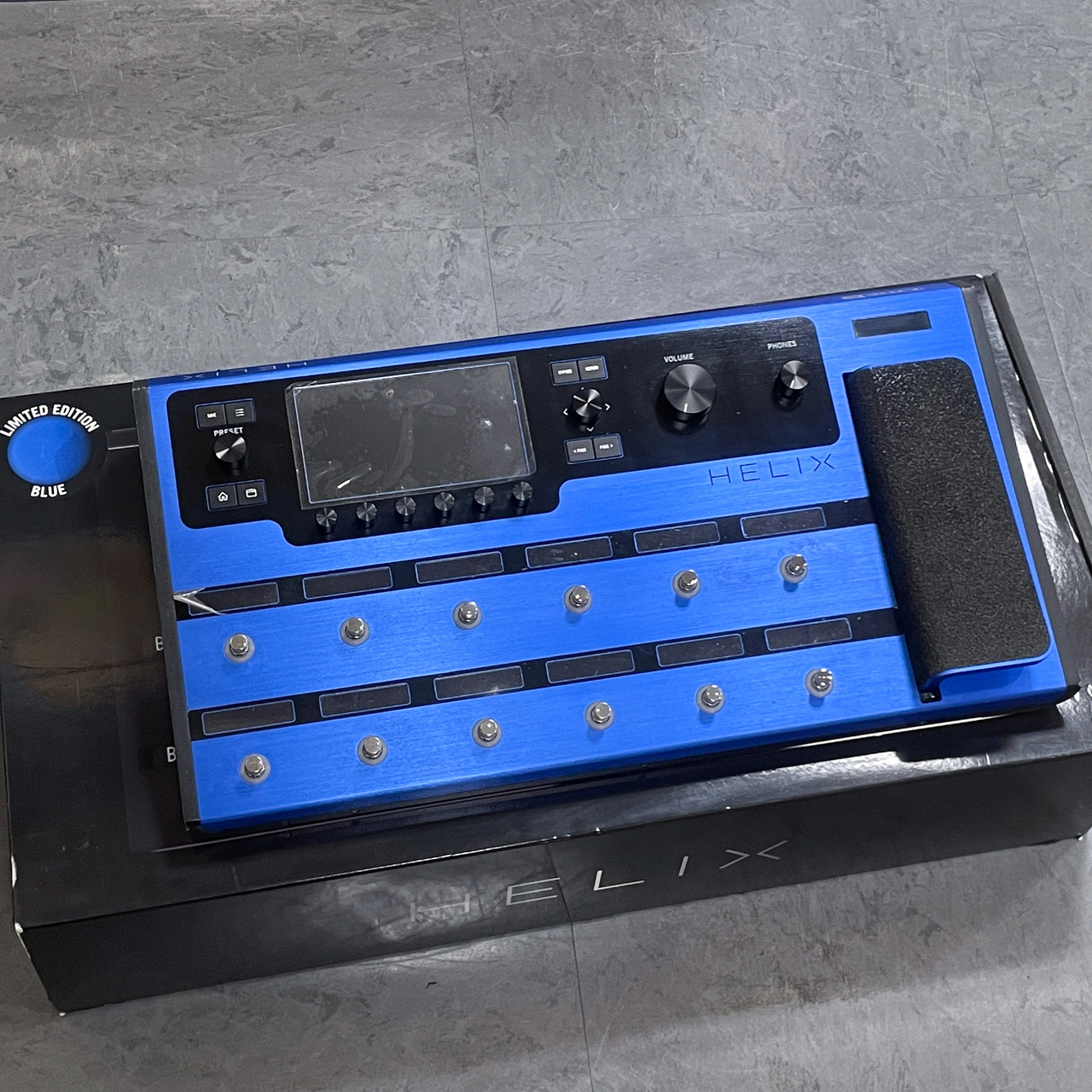 LINE 6 Helix Floor Lightning Blue 【中古】【箱・電源ケーブル
