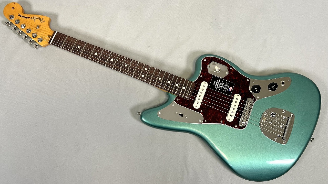 Fender American Professional Classic Jaguar®, Rosewood Fingerboard