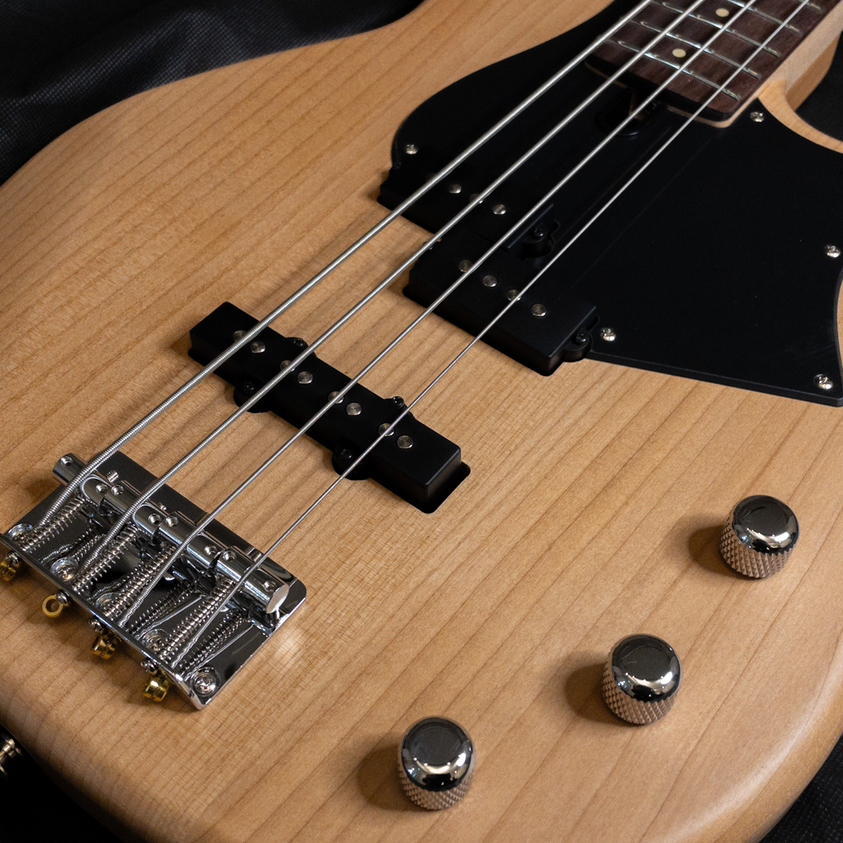 YAMAHA BB234 YNS (イエローナチュラルサテン)（新品）【楽器検索