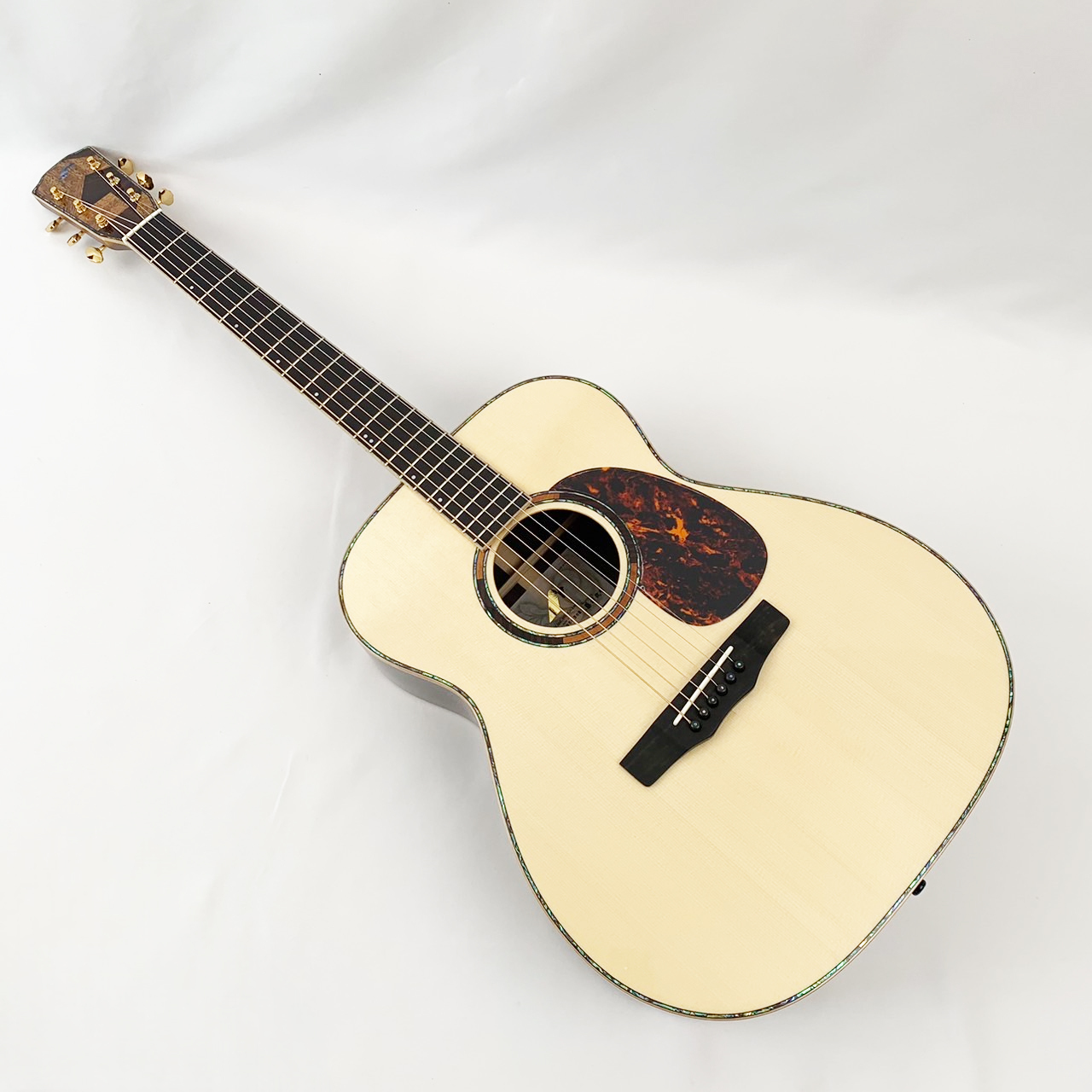 Morris　F-101 Ⅲ 日本製　※純正ケース付き 終活の在庫処分です。 HAND MADE PREMIUM F-101 III SPZ/LTD | 【クロサワ楽器店