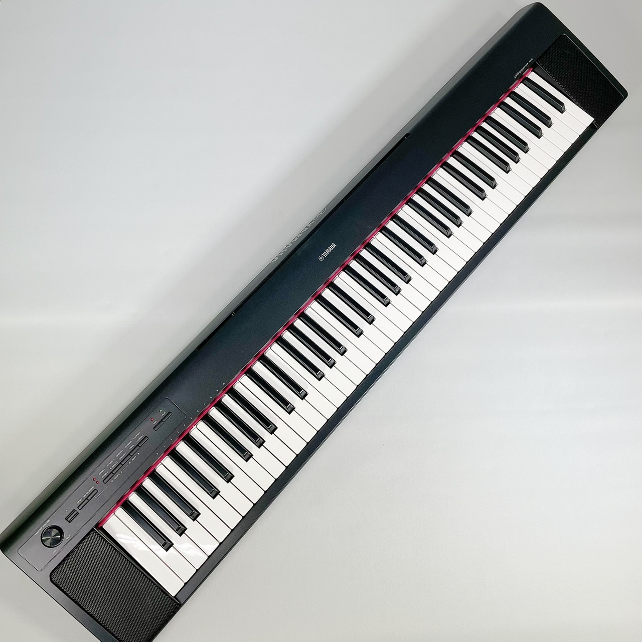 YAMAHA NP-32