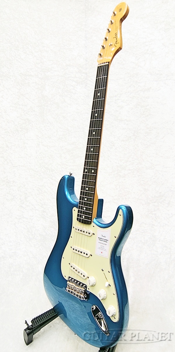Fender Made in Japan Traditional 60s Stratocaster -Lake Placid