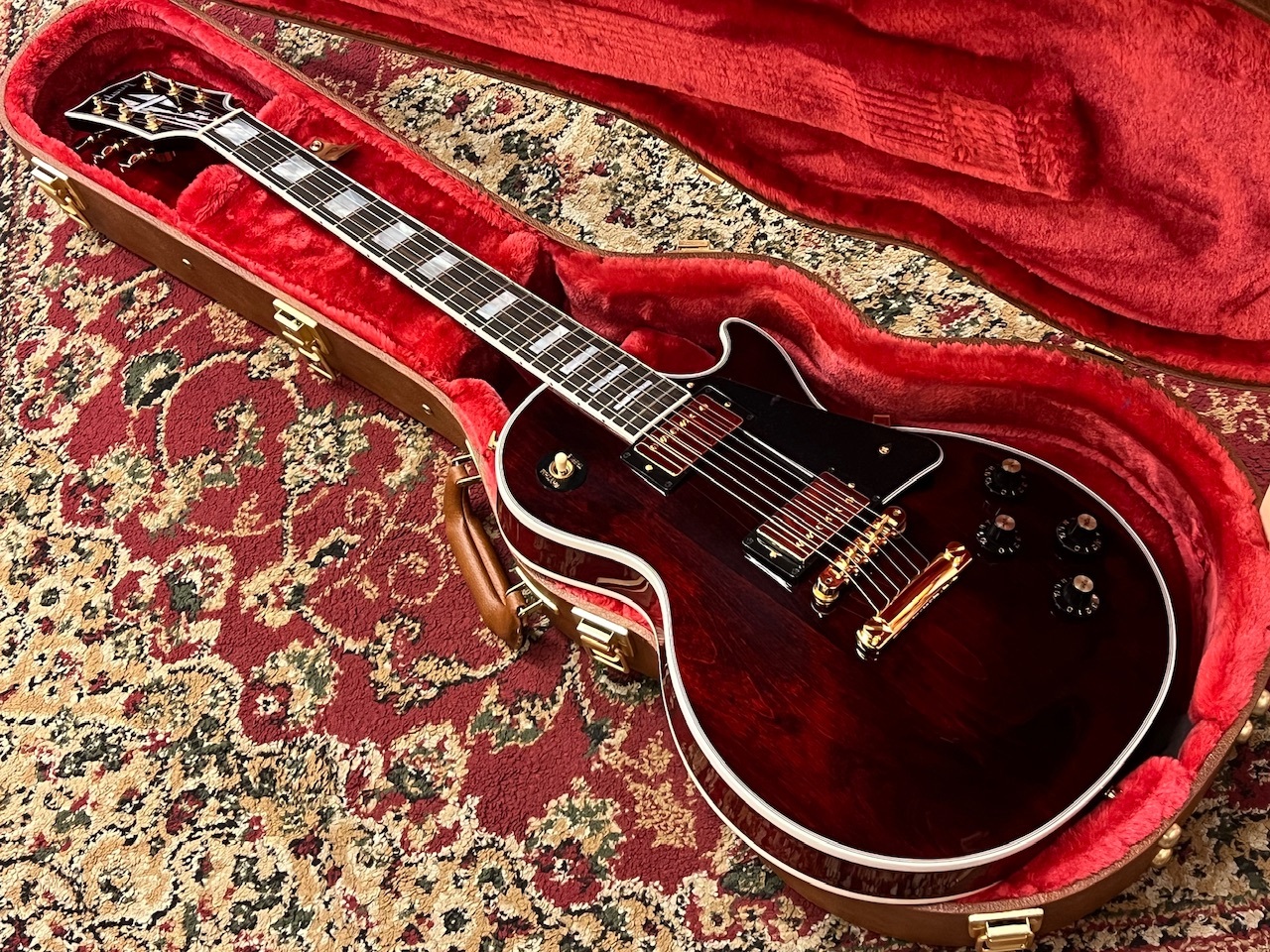 【中古美品】LES PAUL FADED 2017 T ワインレッドエレキギター Gibson Les Paul Faded 2017 T - Worn Cherry with Soft Case