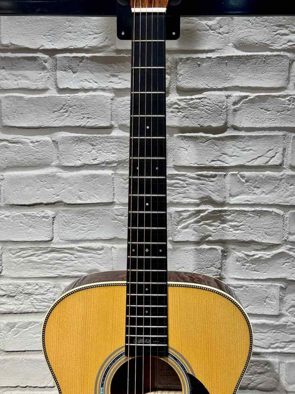 Martin OMJM 【ジョンメイヤー】【ピックアップ搭載】【2024年製