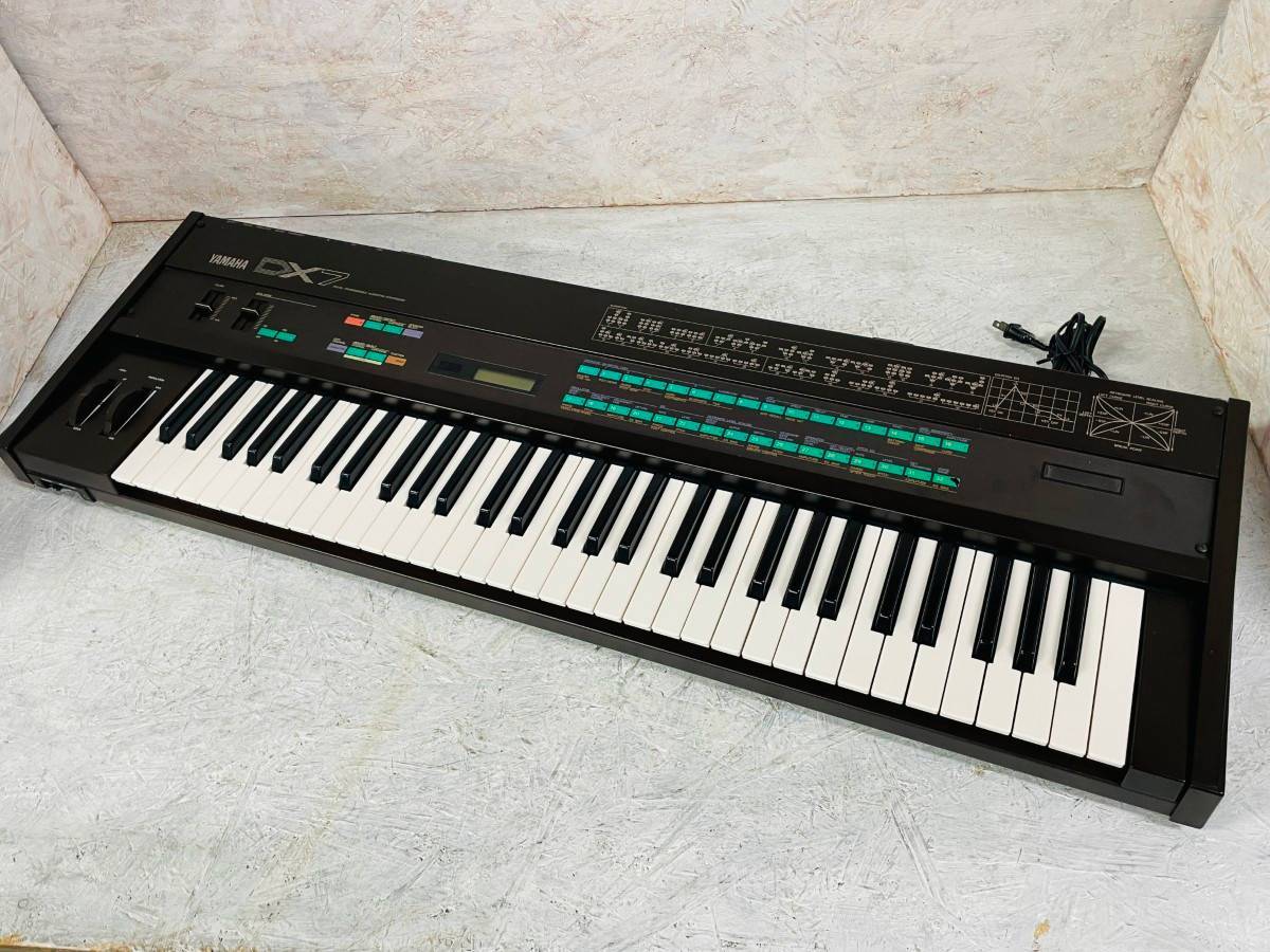 YAMAHA DX7