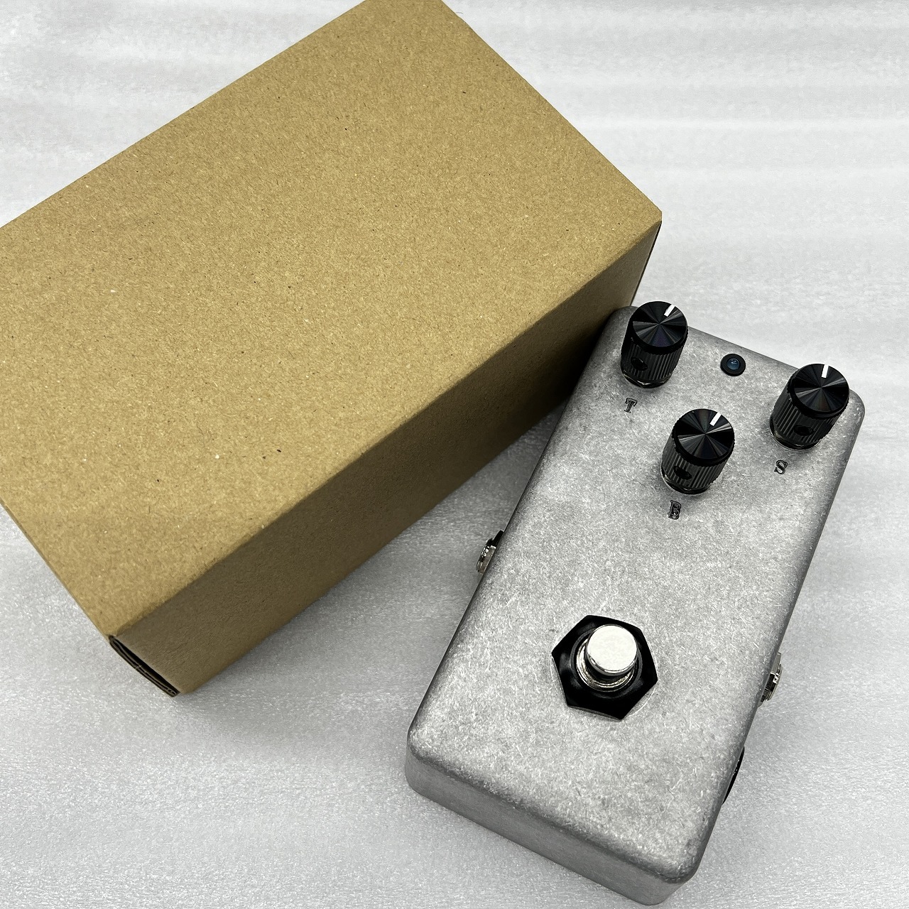 KGR Harmony BUZZ 3 ファズ de821f887cc4b8a34129428d2fb614