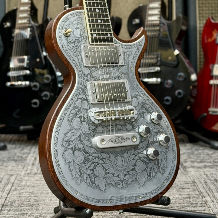 Zemaitis CS24MF FR4C Custom Shop Metal Front -Natural- 2016年製