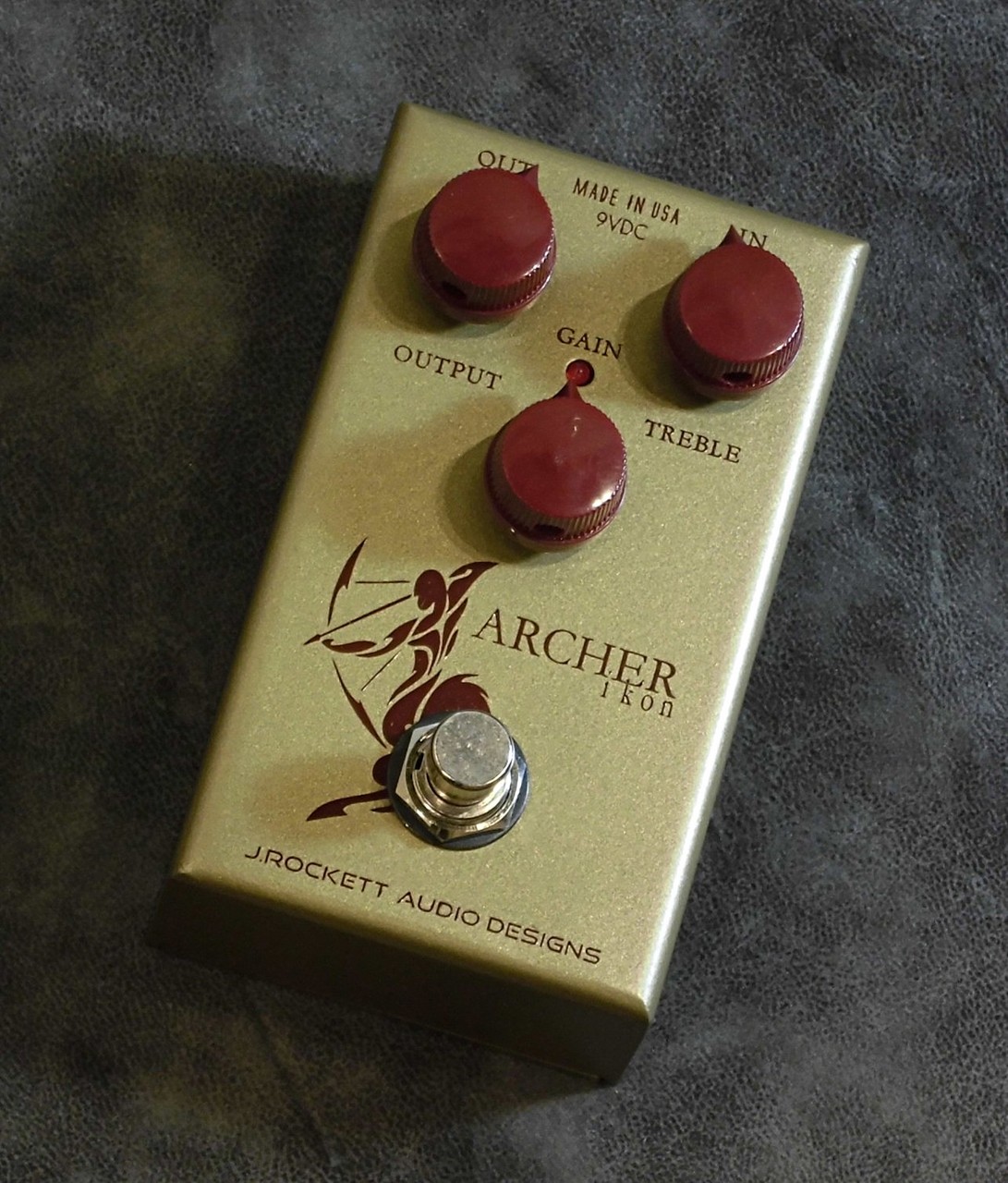 ギター J. Rockett Audio Designs ARCHER Ikon オーバードライブ】J Rockett Audio Designs のARCHERがゴールドカラー
