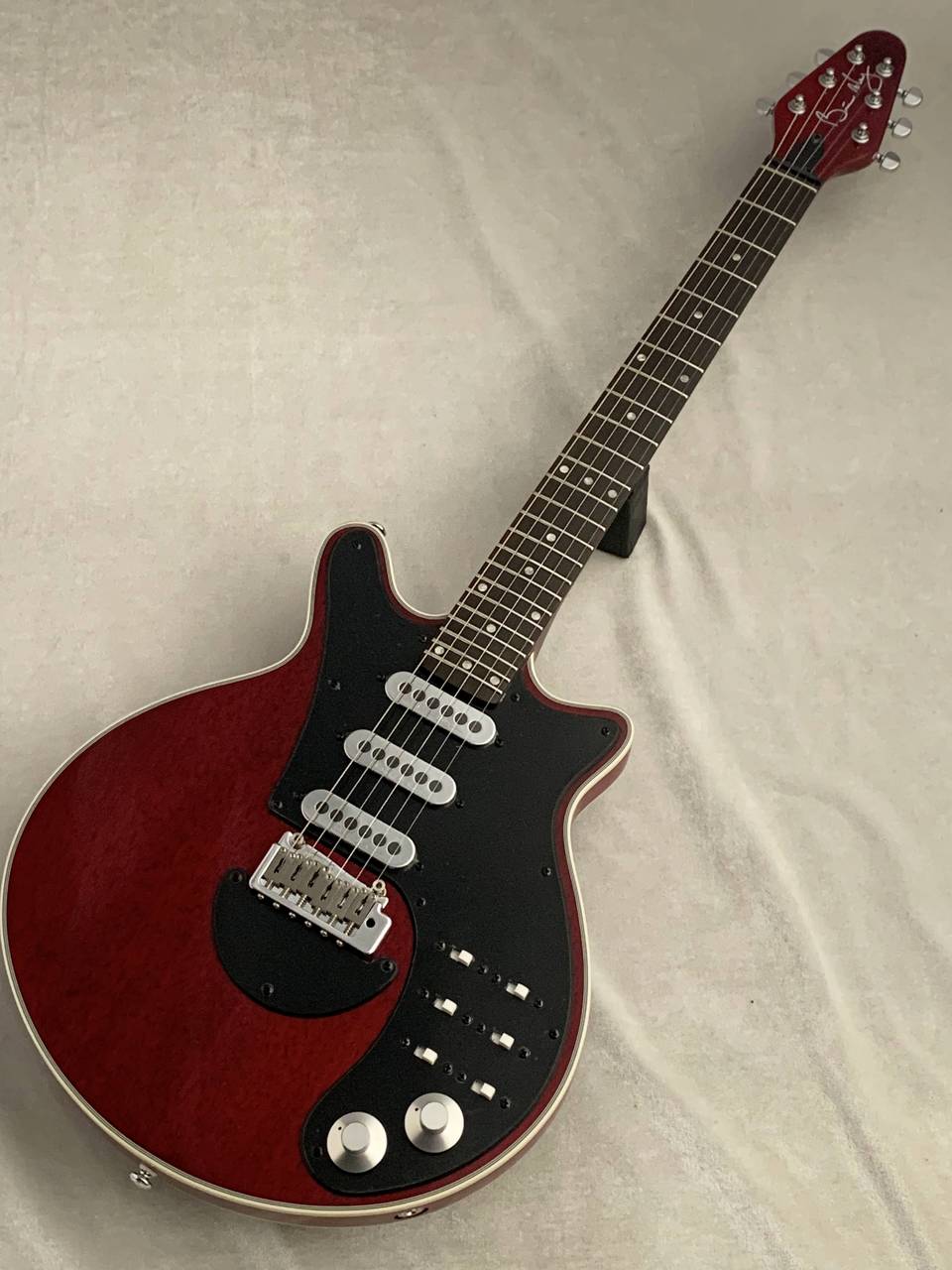 BSM BM-QV 　中古美品　ブライアンメイ GUILD BM-01 Brian May Signature 中古｜ギター買取の東京新宿