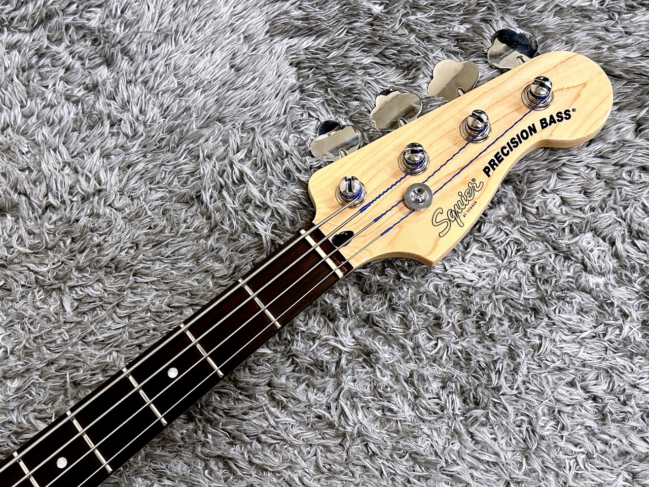 Squier by Fender Affinity Precision Bass PJ Lake Placid Blue
