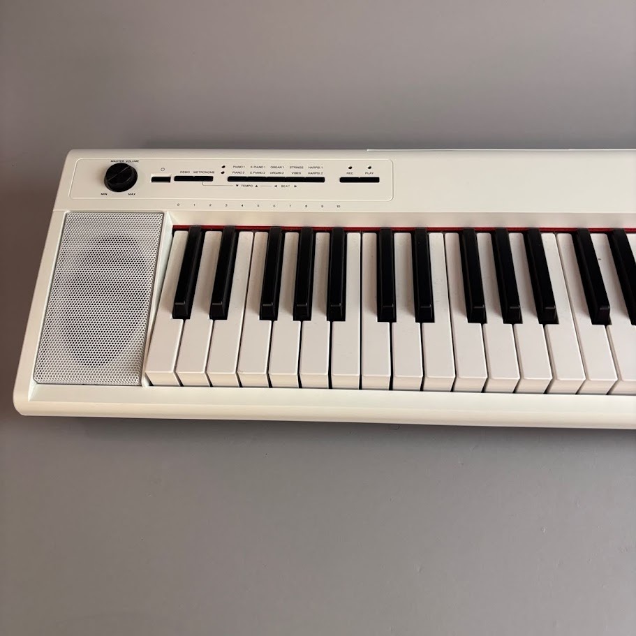 ヤマハ ピアジェーロ NP-12WH 電子ピアノ 22年製YAMAHA piaggero NP