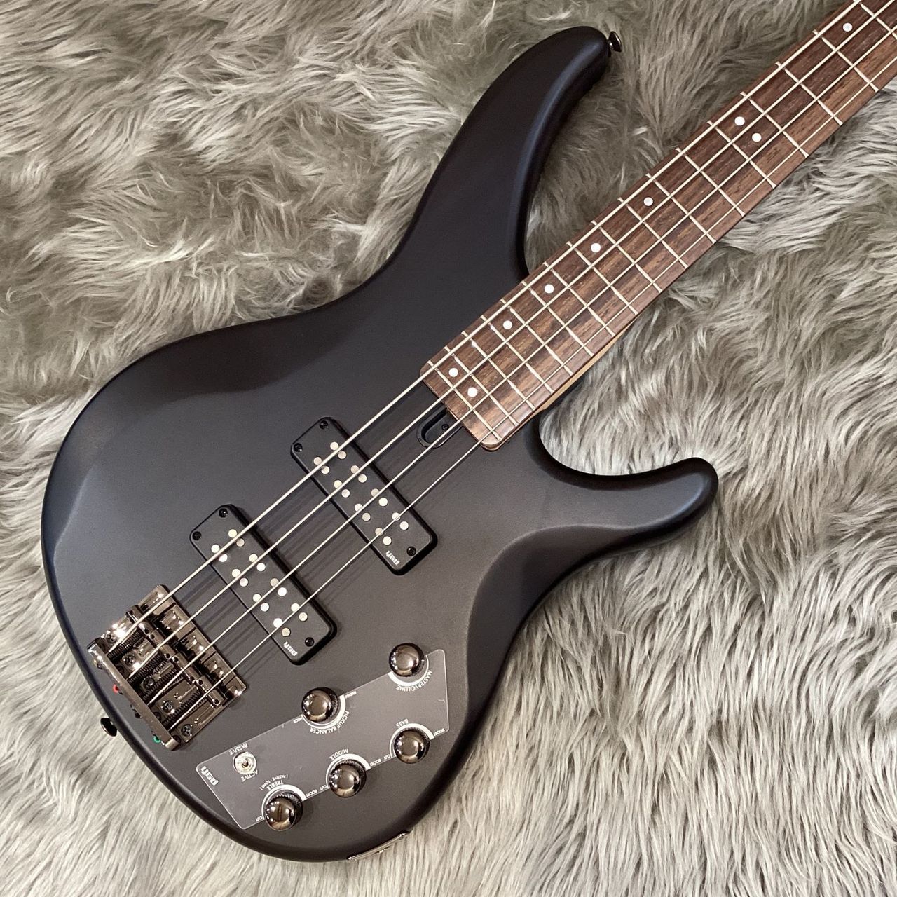 YAMAHA TRBX504 Translucent Black ベース（新品/送料無料）【楽器検索