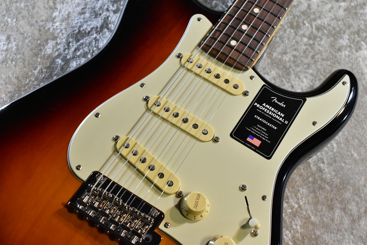 【美品】Fender AMERICAN PROFESSIONAL II ストラト Fender American Professional II Stratocaster HSS Olympic
