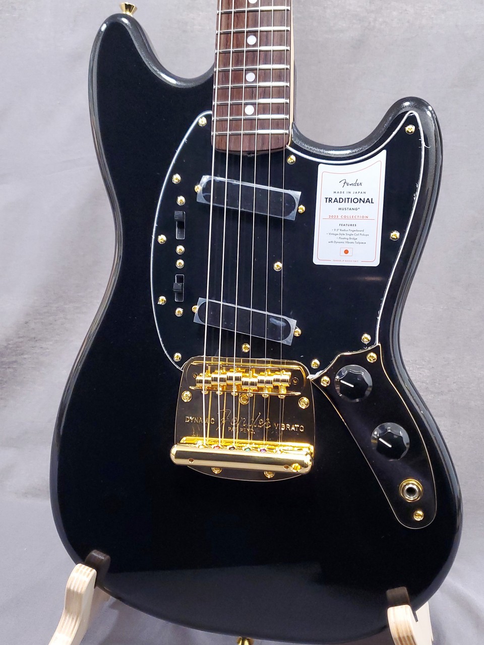 Fender Made In Japan Traditional II 60s Mustang Black Pearl