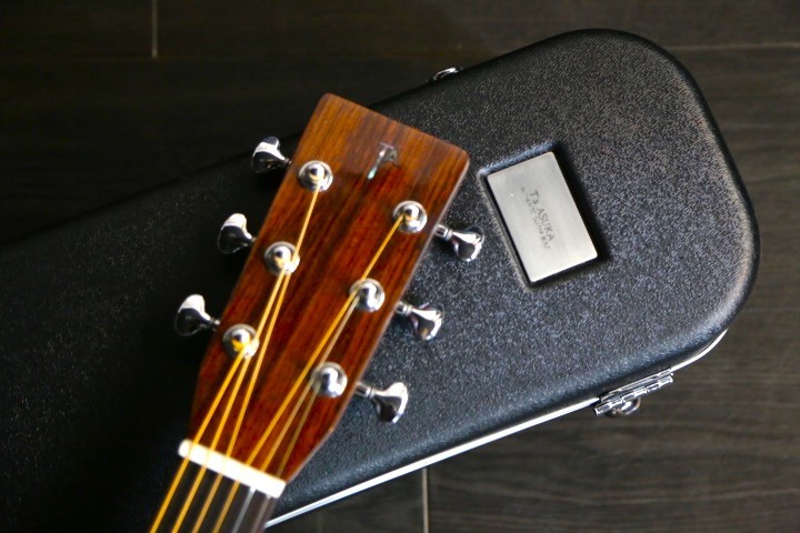 T's ASUKA D2 Authentic オーセンテック ロゴ入りハードケース付