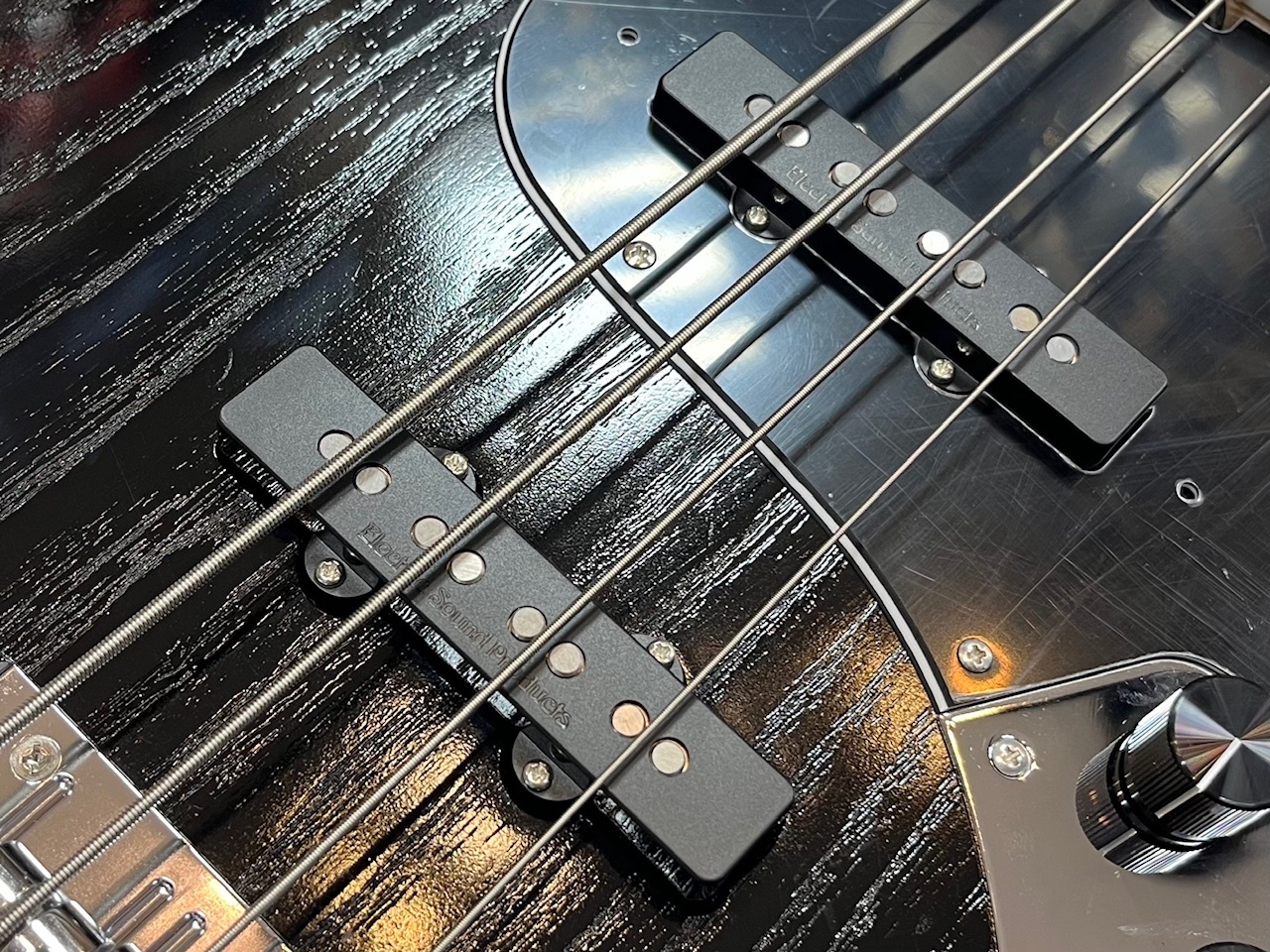 ベース EDWARDS E-AMAZE-AS-4/M (Solid Black) EDWARDS E-AMAZE-AS-4/M【Solid Black】（新品/送料無料）【楽器