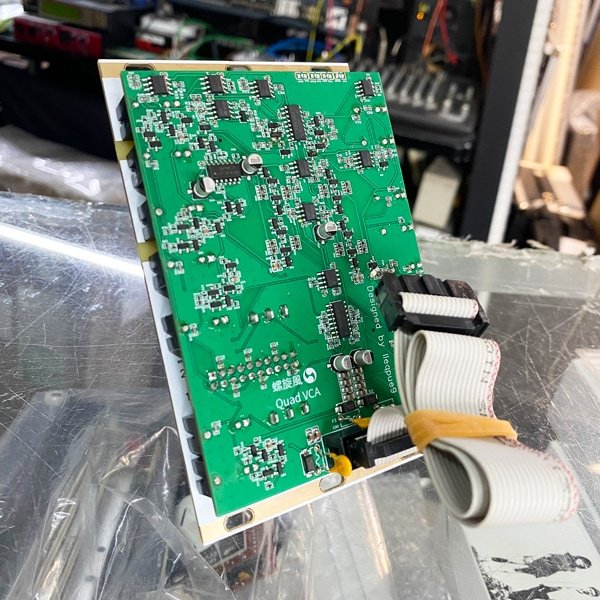 lleqpue9 Quad VCA + Ring Modulator 螺旋風（中古）【楽器検索