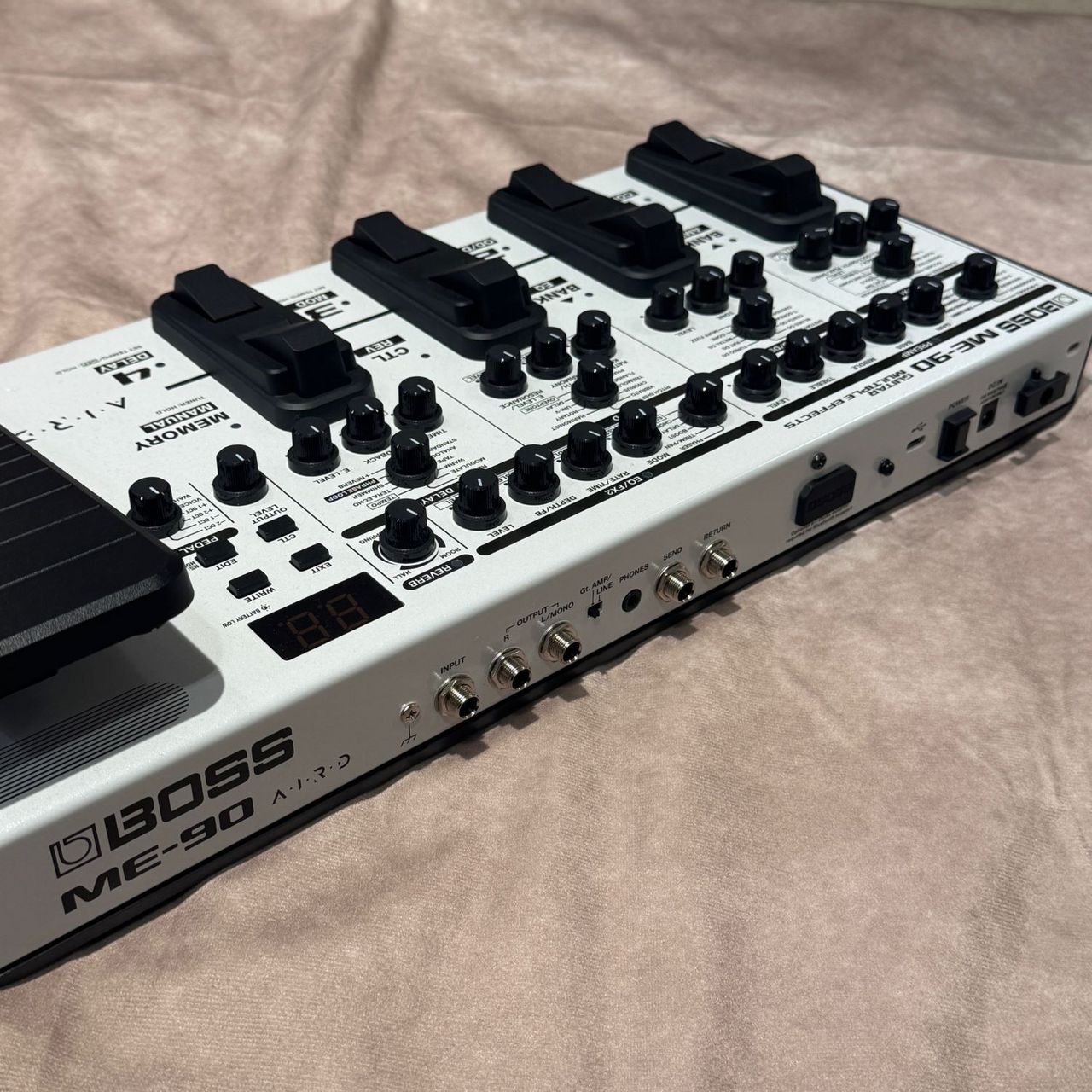 BOSS ME-90-WH マルチエフェクター エレキギター用 【数量限定カラー