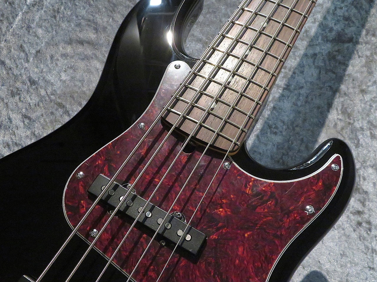 Provision VJB5 Deluxe -Black-【特注仕様】【5連ペグ】【軽量個体3.95