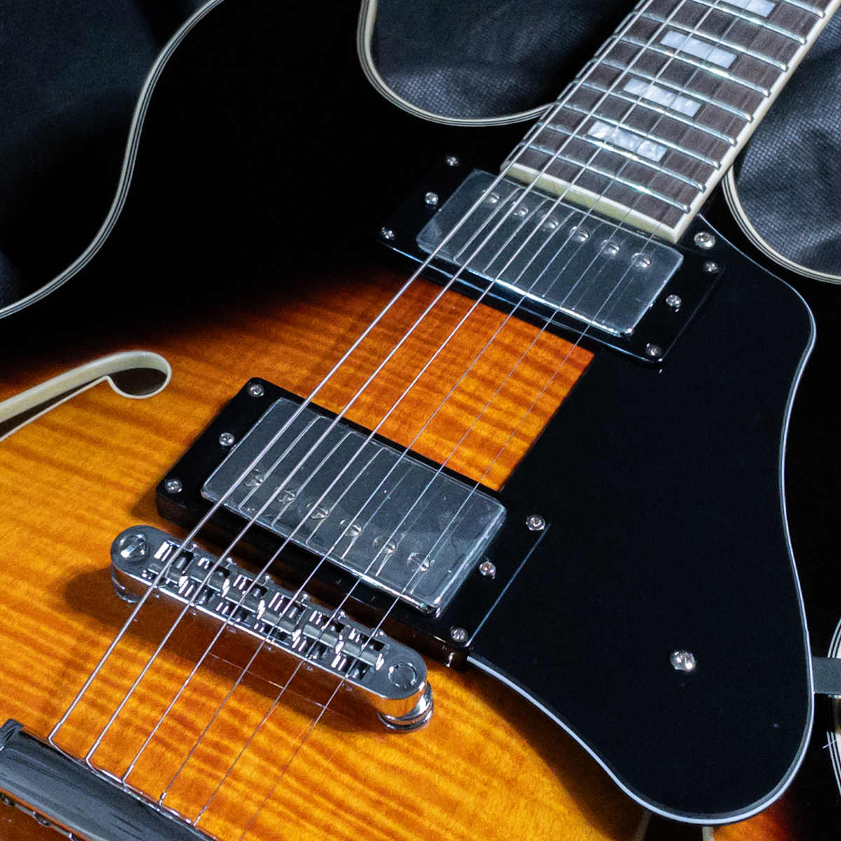 Sire Larry Carlton H7 VS(Vintage Sunburst)（B級特価）【楽器