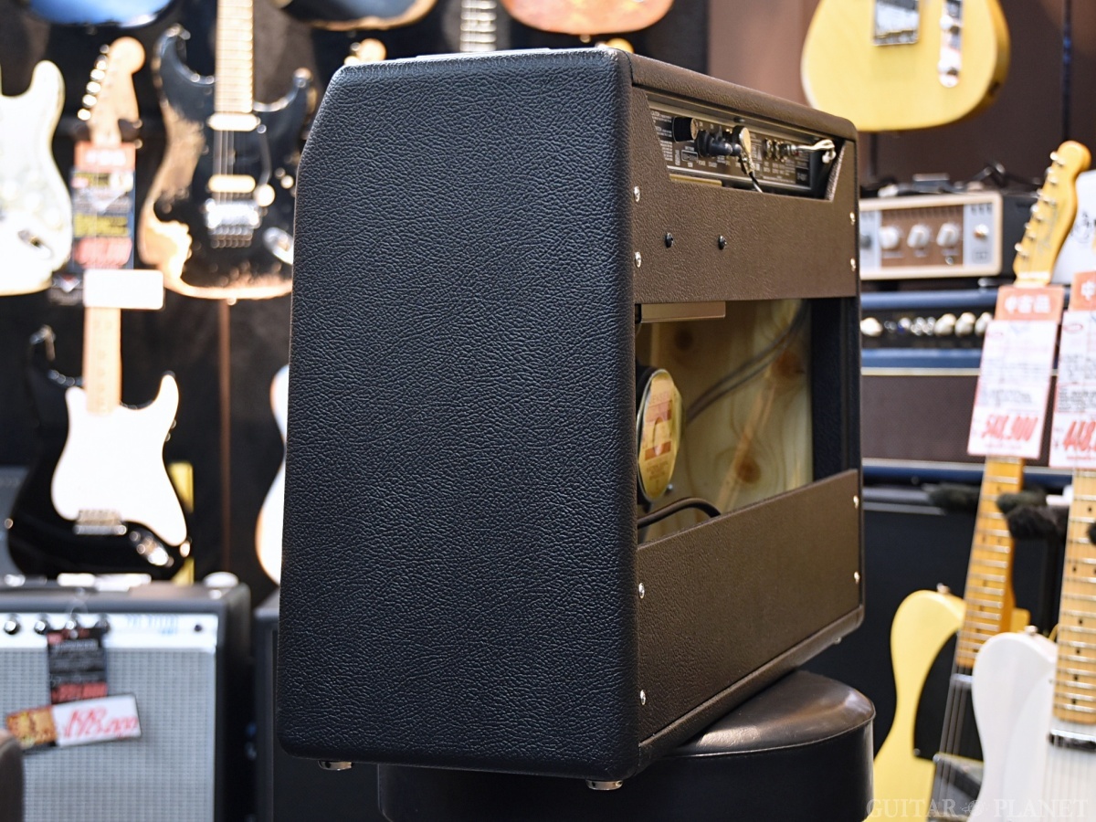 Fender Custom Shop Hand Wired 64 Custom Deluxe Reverb -Black
