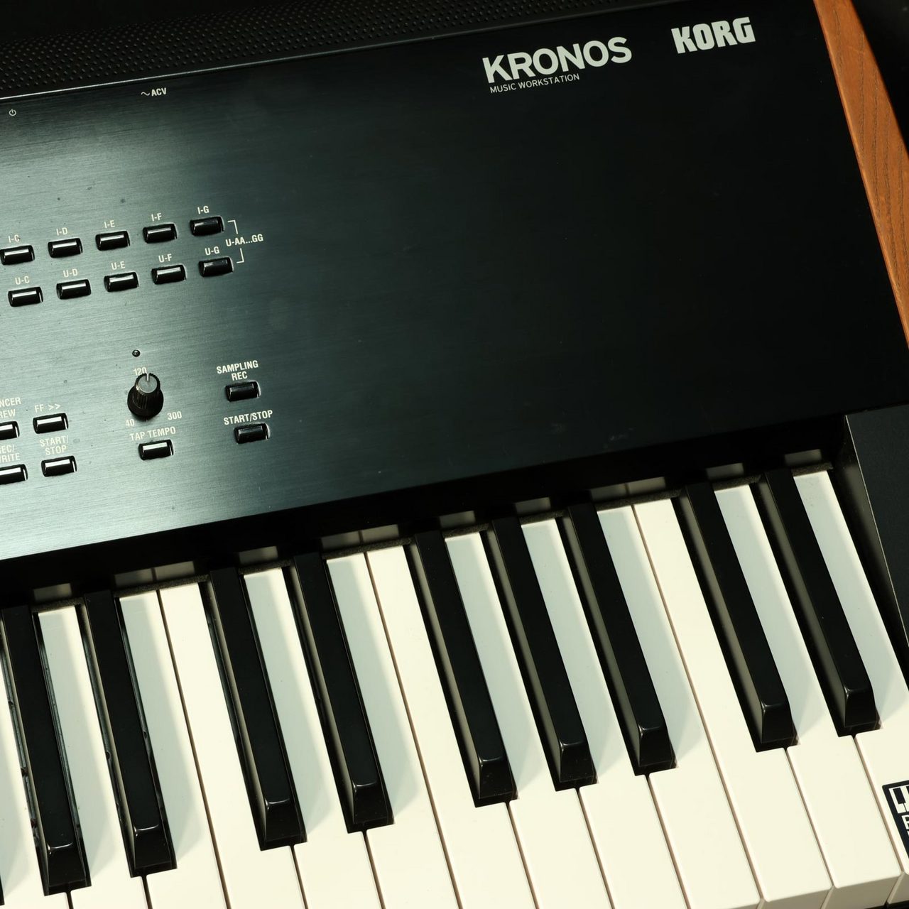 KORG KRONOS X 73 シンセサイザー 音源モジュール キーボード KORG