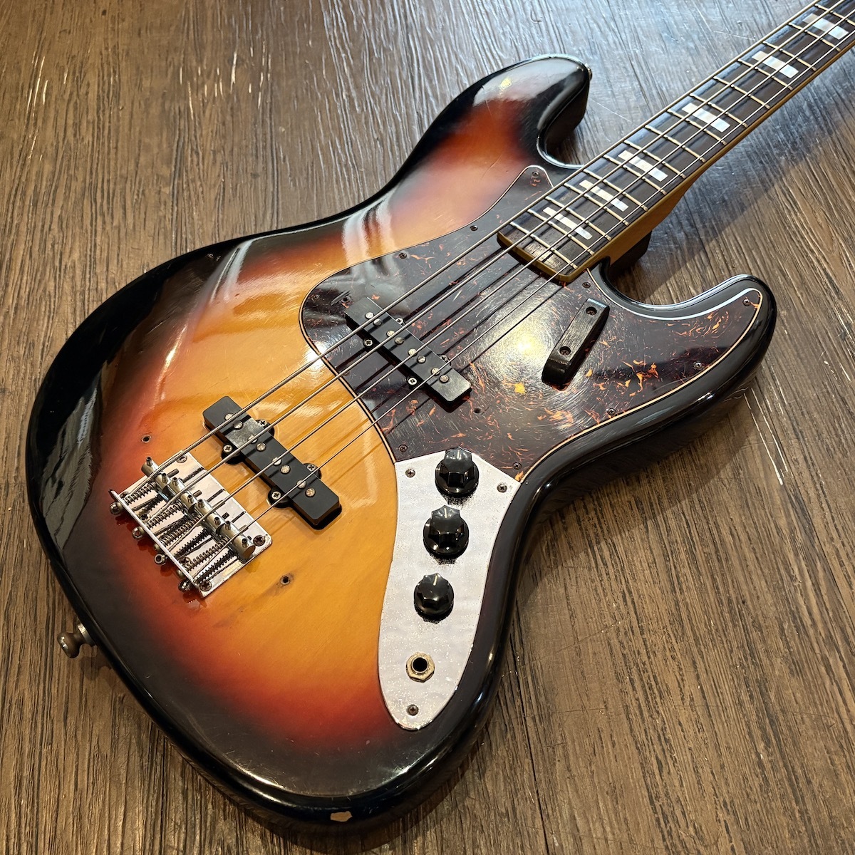 Tomson Jazz Bass タイプ Electric Bass（中古/送料無料）【楽器