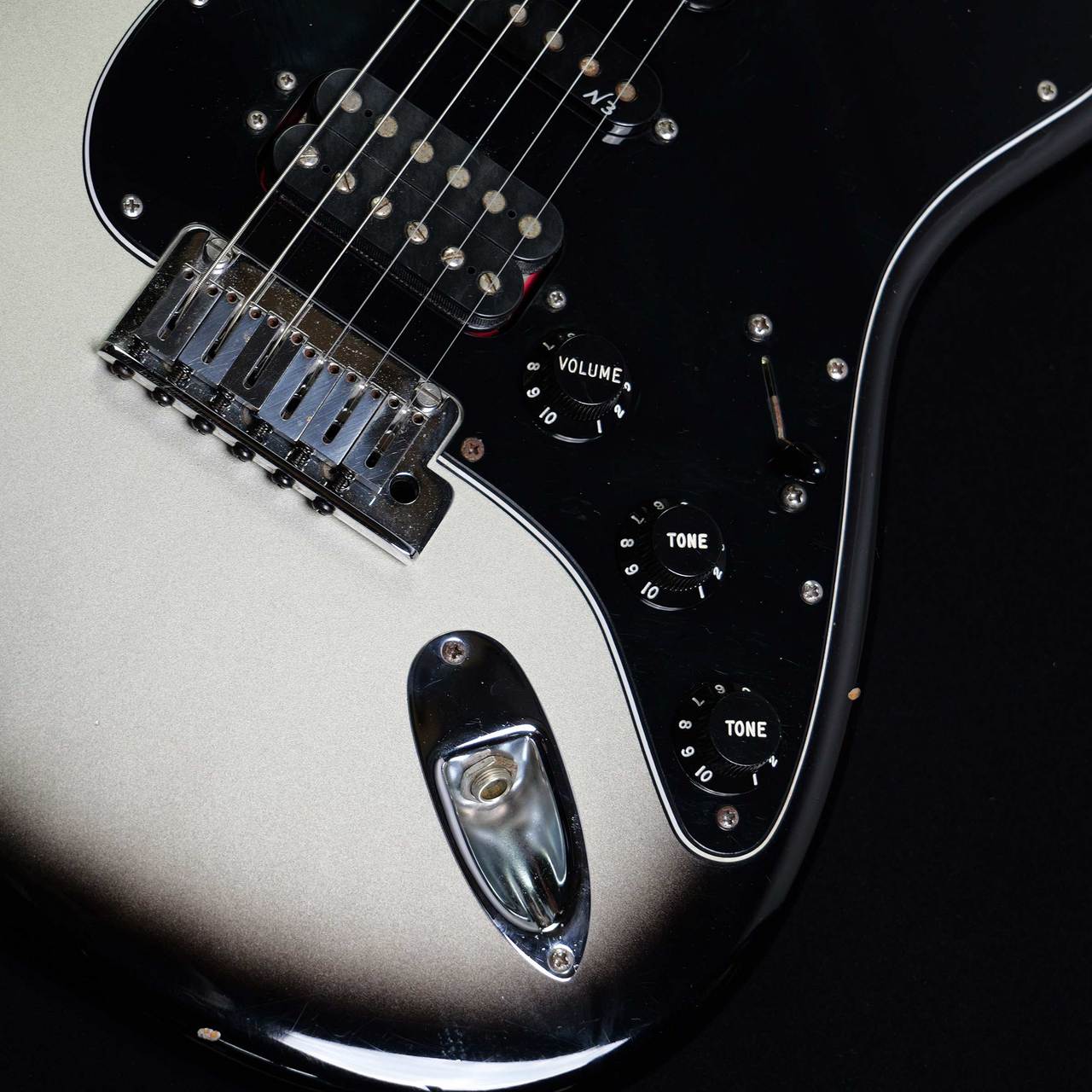 Fender American Deluxe Stratocaster N3 HSH/Silver Sunburst